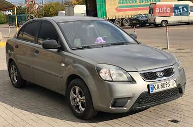 Седан Kia Rio 2011 в 