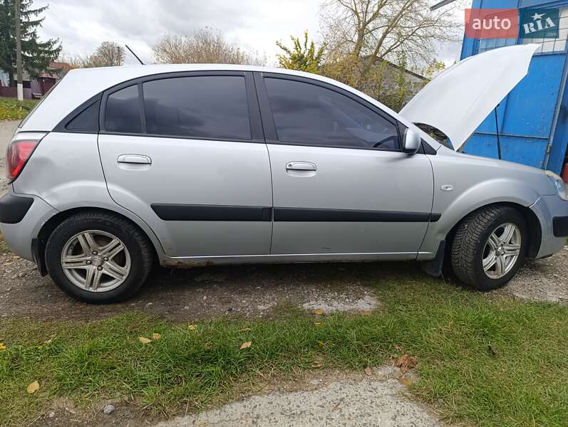 Хэтчбек Kia Rio 2008 в Сумах фото 15 Хэтчбек Kia Rio 2008 в Сумах