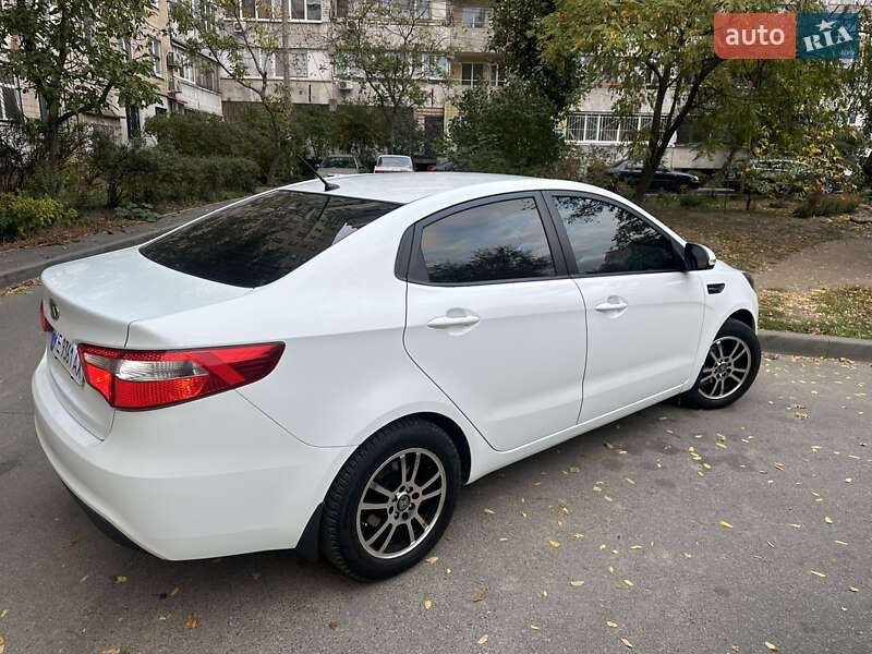 Kia Rio 2012