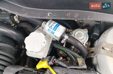 Хэтчбек Kia Rio 2008 в  фото 13 Хэтчбек Kia Rio 2008 в