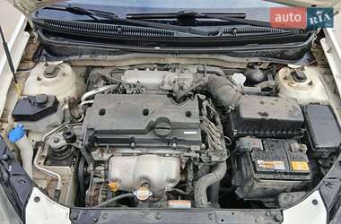 Хэтчбек Kia Rio 2010 в 