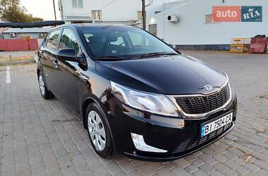 Хэтчбек Kia Rio 2012 в 