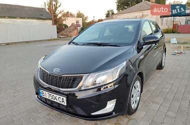 Хэтчбек Kia Rio 2012 в 