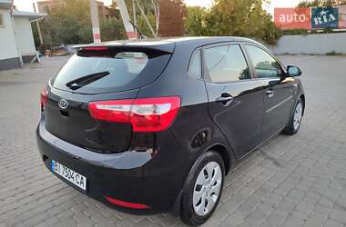 Хэтчбек Kia Rio 2012 в 