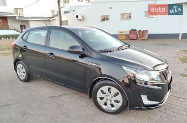 Хэтчбек Kia Rio 2012 в 