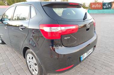 Хэтчбек Kia Rio 2012 в 