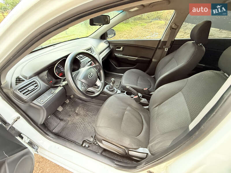 Седан Kia Rio 2013 в Харькове