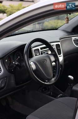 Седан Kia Rio 2006 в 