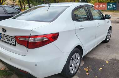 Седан Kia Rio 2013 в 