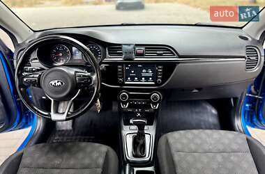 Седан Kia Rio 2018 в  фото 21 Седан Kia Rio 2018 в