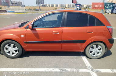 Хэтчбек Kia Rio 2007 в  фото 5 Хэтчбек Kia Rio 2007 в
