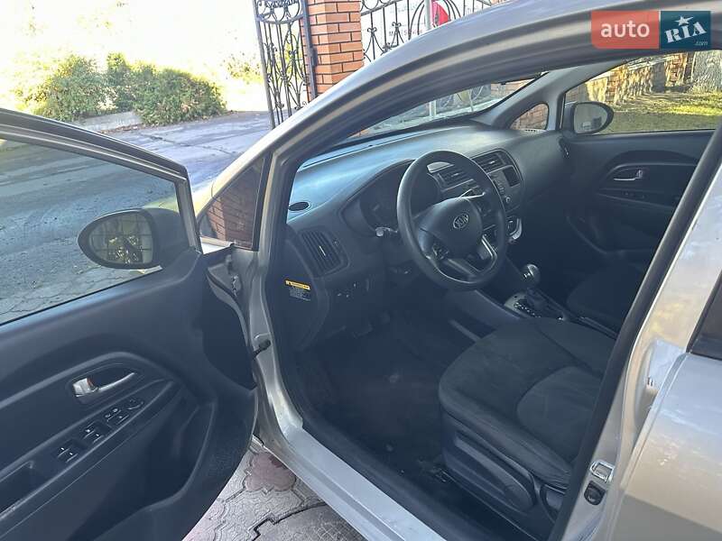 Седан Kia Rio 2014 в Вараші фото 9 Седан Kia Rio 2014 в Вараші