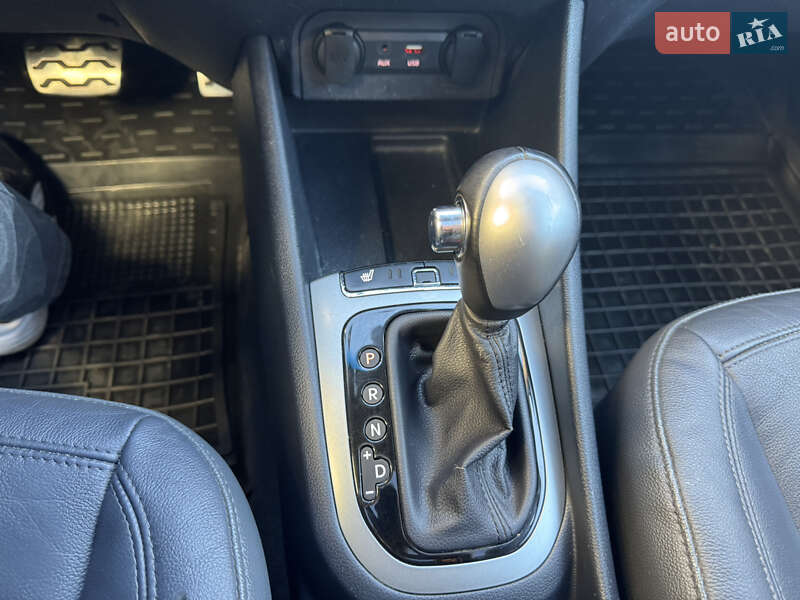 Хетчбек Kia Rio 2015 в Львові фото 21 Хетчбек Kia Rio 2015 в Львові