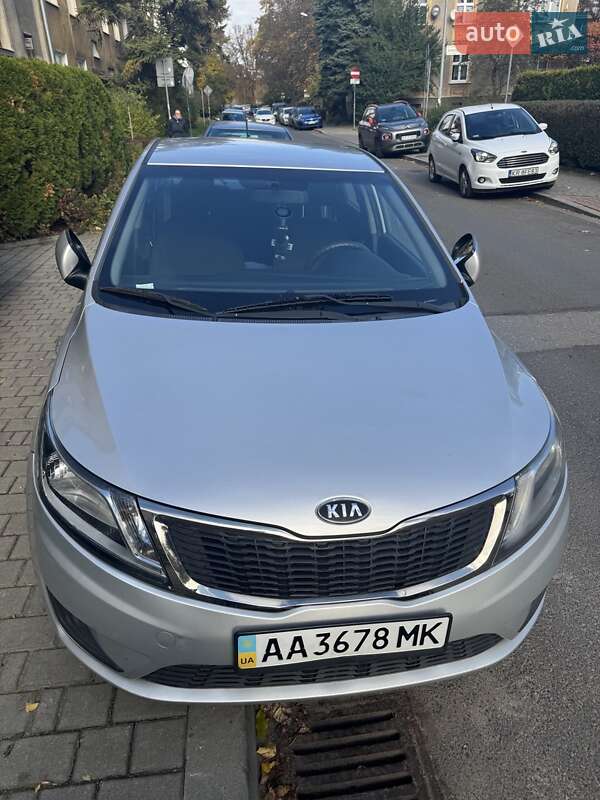 Седан Kia Rio 2012 в Киеве фото 3 Седан Kia Rio 2012 в Киеве