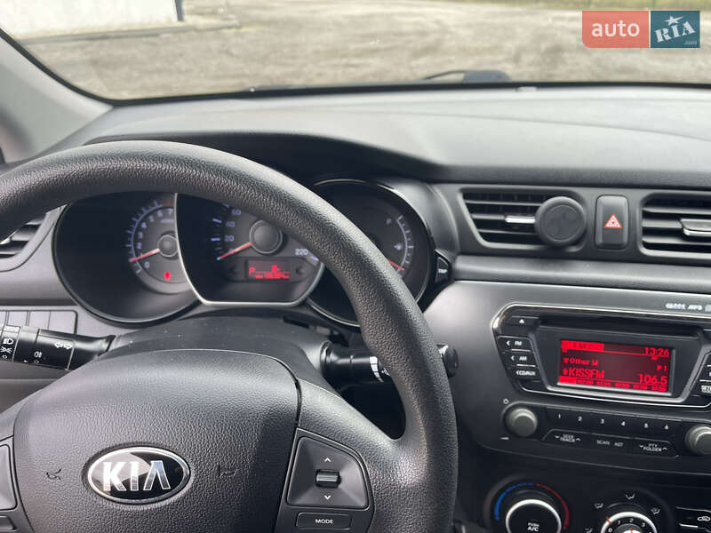 Седан Kia Rio 2013 в Киеве