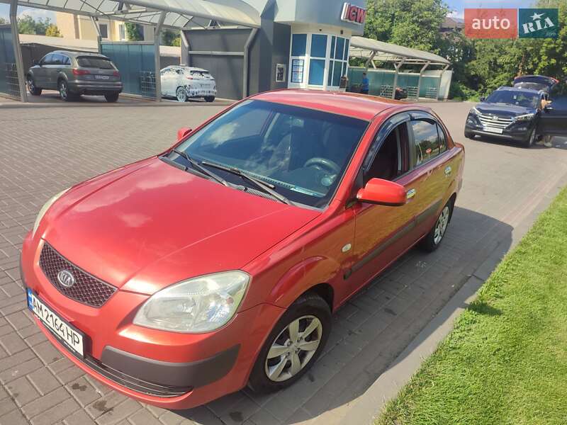 Седан Kia Rio 2008 в Києві