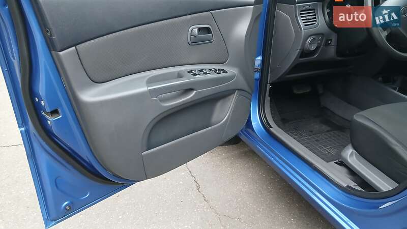 Седан Kia Rio 2008 в Николаеве фото 12 Седан Kia Rio 2008 в Николаеве