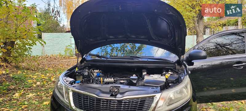 Седан Kia Rio 2011 в Днепре