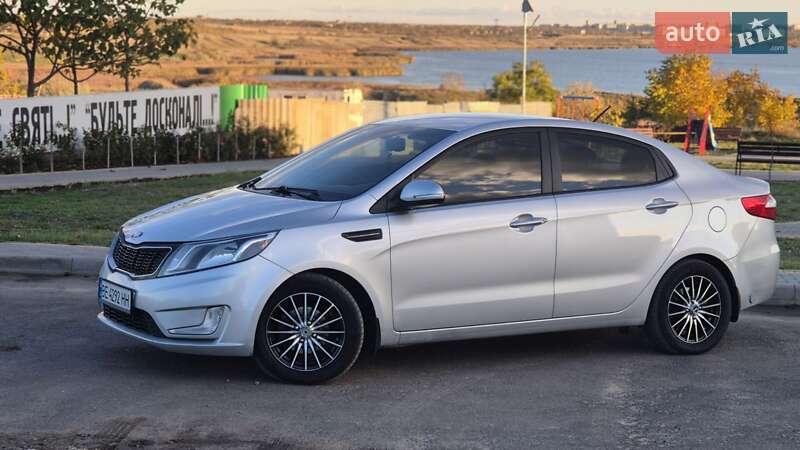 Седан Kia Rio 2013 в Миколаєві