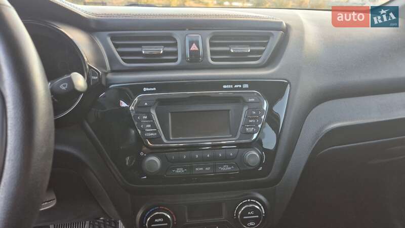Седан Kia Rio 2013 в Миколаєві