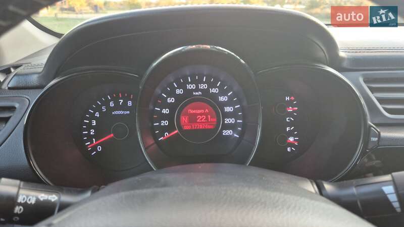 Седан Kia Rio 2013 в Миколаєві