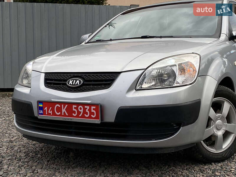 Хэтчбек Kia Rio 2006 в Самборе фото 12 Хэтчбек Kia Rio 2006 в Самборе