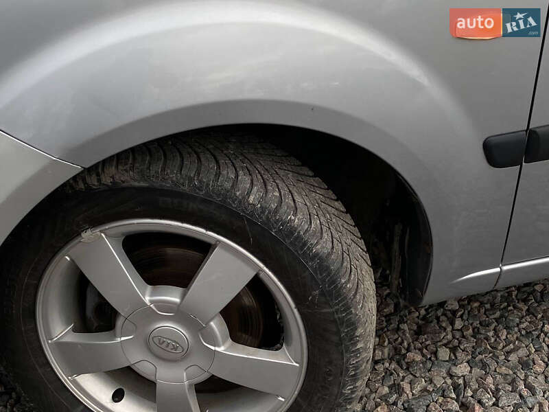 Хэтчбек Kia Rio 2006 в Самборе фото 16 Хэтчбек Kia Rio 2006 в Самборе