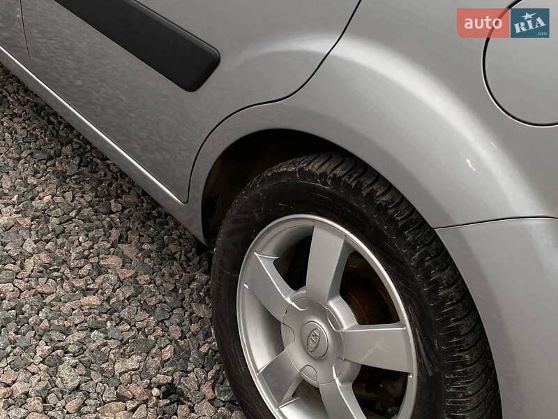 Хэтчбек Kia Rio 2006 в Самборе фото 34 Хэтчбек Kia Rio 2006 в Самборе