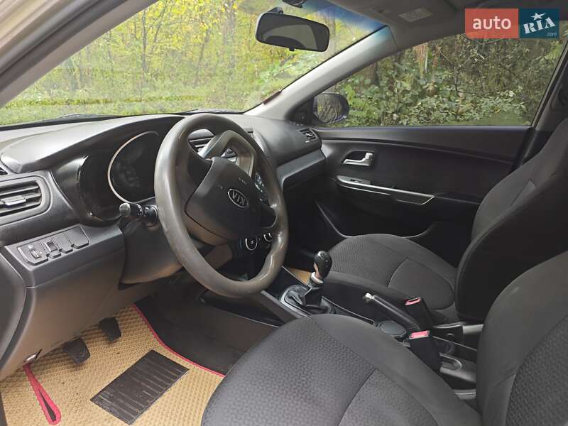 Седан Kia Rio 2012 в Киеве фото 14 Седан Kia Rio 2012 в Киеве