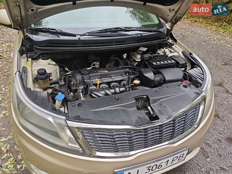 Седан Kia Rio 2012 в Киеве фото 24 Седан Kia Rio 2012 в Киеве