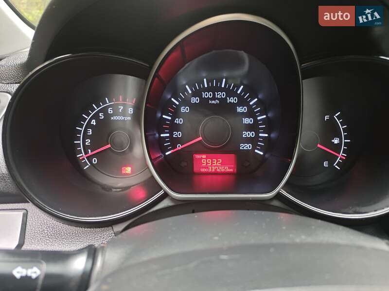 Седан Kia Rio 2012 в Киеве фото 40 Седан Kia Rio 2012 в Киеве