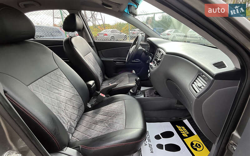 Седан Kia Rio 2010 в Стрые фото 17 Седан Kia Rio 2010 в Стрые