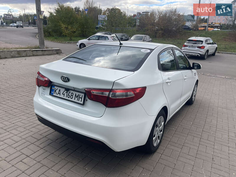Седан Kia Rio 2014 в Киеве фото 4 Седан Kia Rio 2014 в Киеве