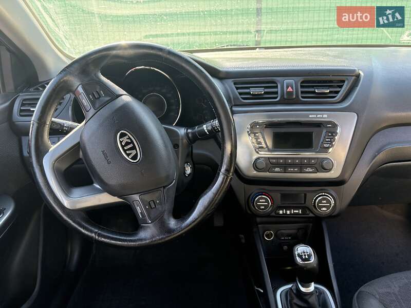 Седан Kia Rio 2012 в Києві