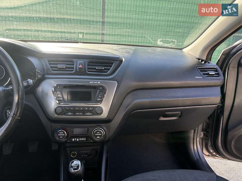 Седан Kia Rio 2012 в Києві