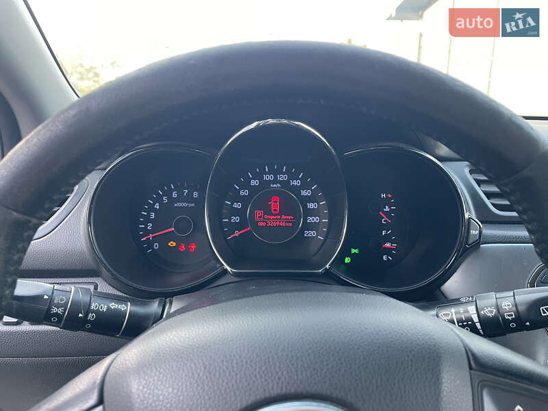 Хэтчбек Kia Rio 2012 в Львове фото 14 Хэтчбек Kia Rio 2012 в Львове