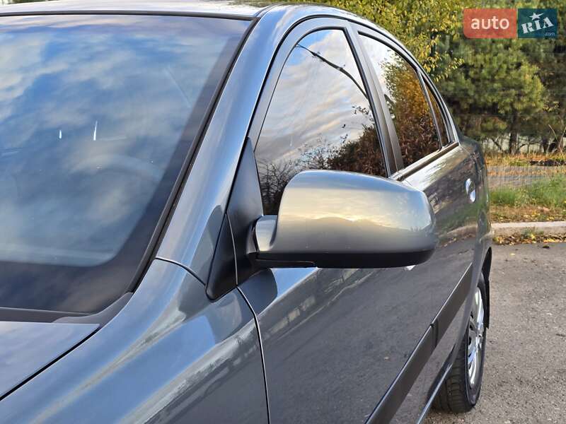 Седан Kia Rio 2006 в Хмельницькому