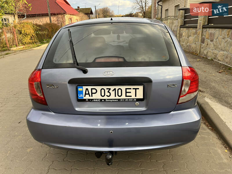 Универсал Kia Rio 2003 в Надворной фото 11 Универсал Kia Rio 2003 в Надворной
