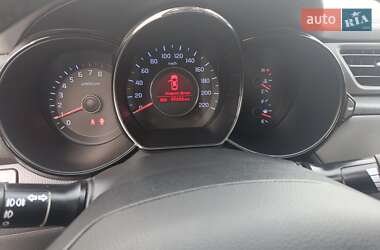 Седан Kia Rio 2012 в Львові