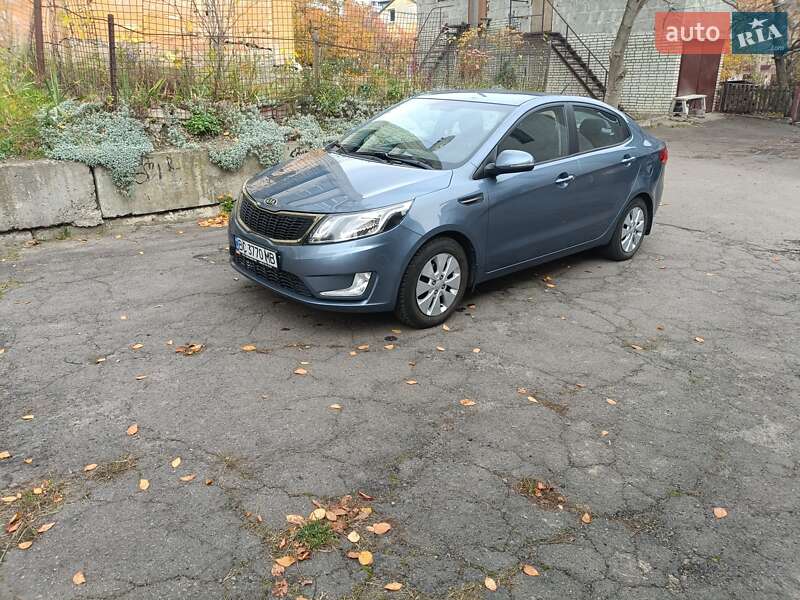 Седан Kia Rio 2012 в Львові