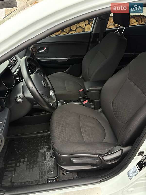 Седан Kia Rio 2012 в Харкові