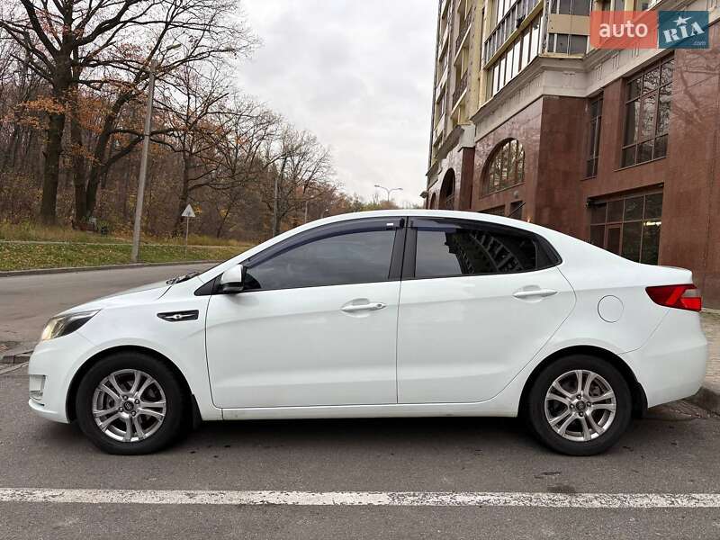 Седан Kia Rio 2012 в Харкові