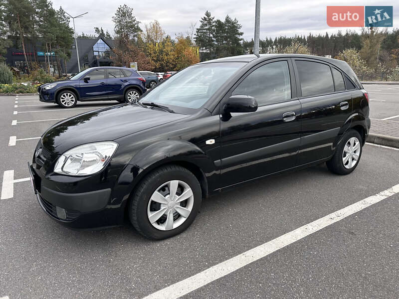 Хэтчбек Kia Rio 2007 в Киеве фото Хэтчбек Kia Rio 2007 в Киеве
