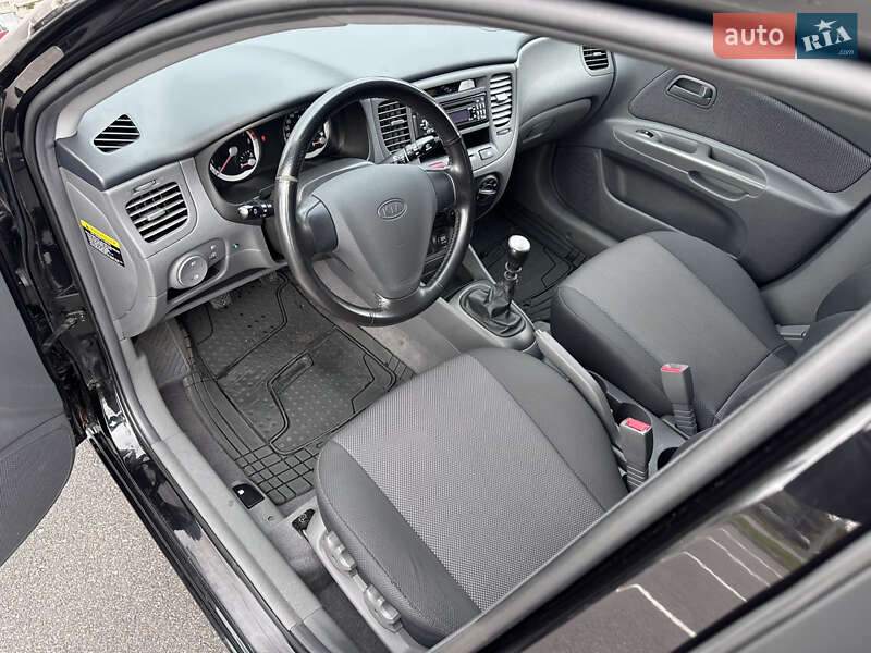 Хэтчбек Kia Rio 2007 в Киеве фото 27 Хэтчбек Kia Rio 2007 в Киеве
