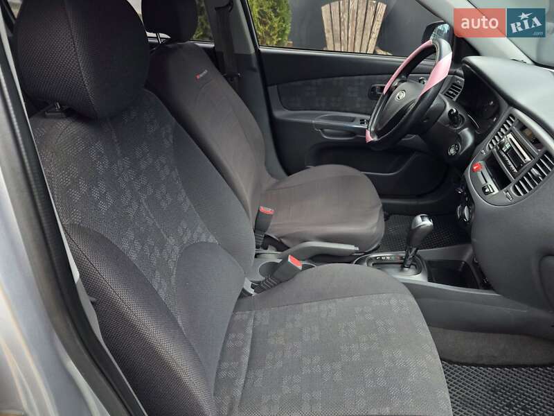 Хэтчбек Kia Rio 2007 в Тернополе фото 33 Хэтчбек Kia Rio 2007 в Тернополе