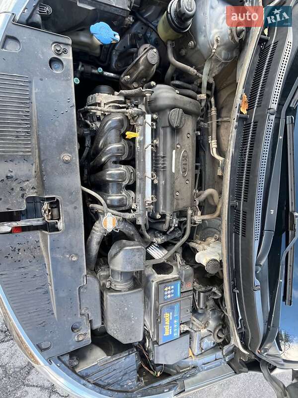 Седан Kia Rio 2012 в Полтаве