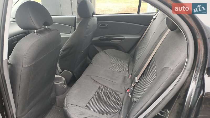 Седан Kia Rio 2010 в Киеве фото 8 Седан Kia Rio 2010 в Киеве
