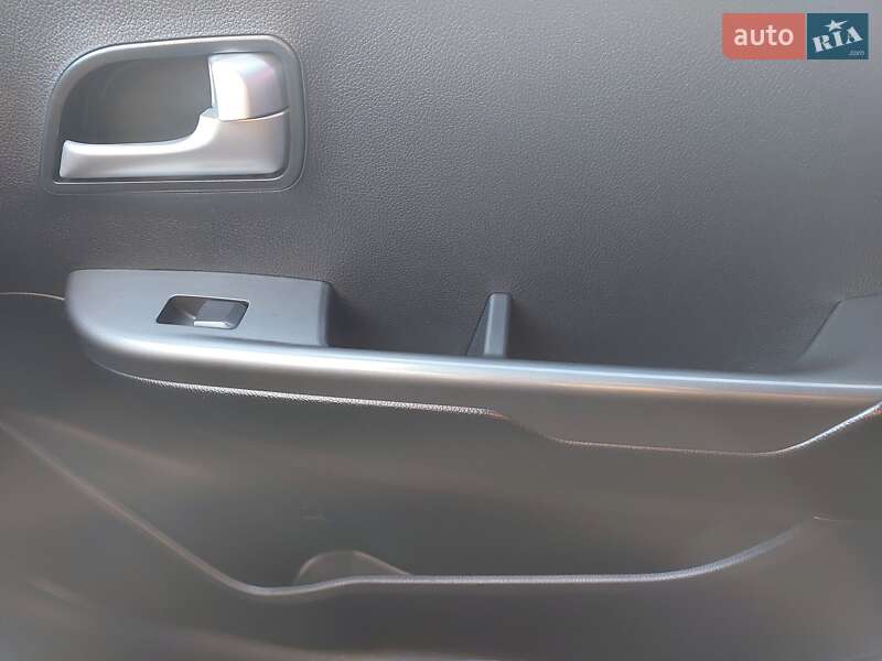 Седан Kia Rio 2013 в Дніпрі фото 35 Седан Kia Rio 2013 в Дніпрі