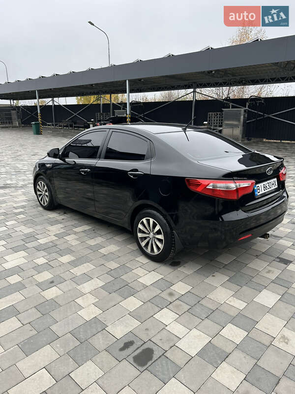 Седан Kia Rio 2012 в Полтаве