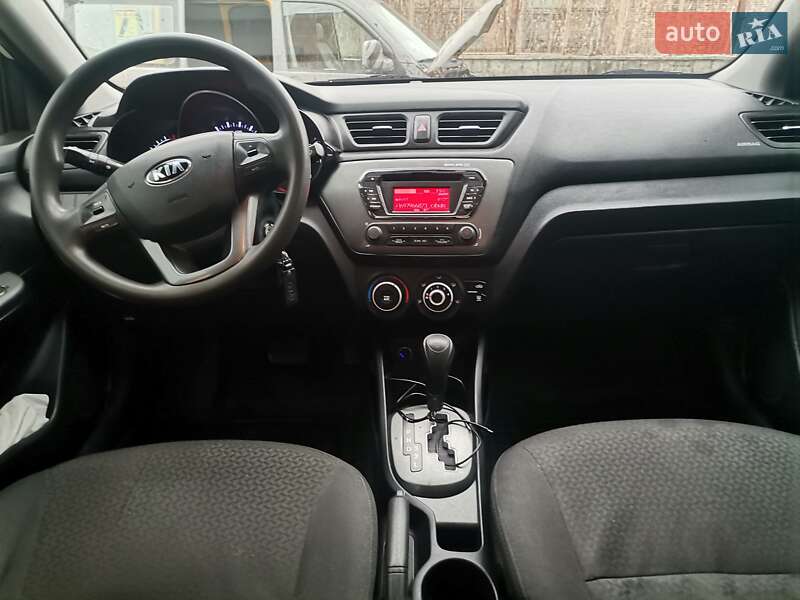 Хетчбек Kia Rio 2013 в Сумах фото 4 Хетчбек Kia Rio 2013 в Сумах